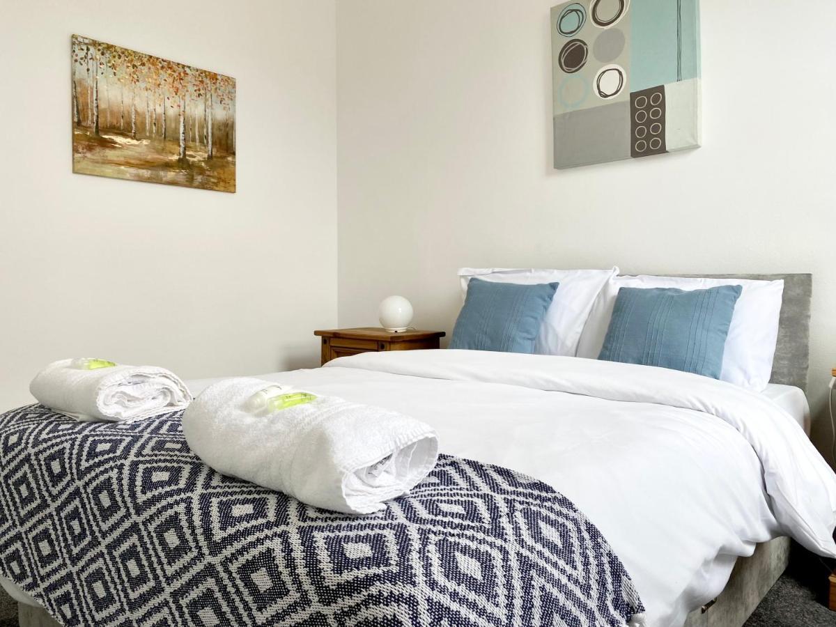 Apartment 3 Queen Alexandra Road